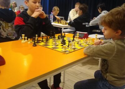 PHOTO 2024 03 04 08 15 31 2 400x284 - I Turniej szachowy "Choszczówka Chess Championship for Kids" w Szkole Mentis