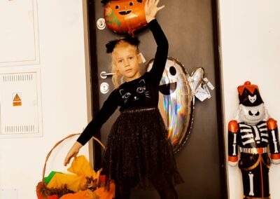 IMG 20241031 WA0075 400x284 - Halloween w Szkole Mentis | 2024